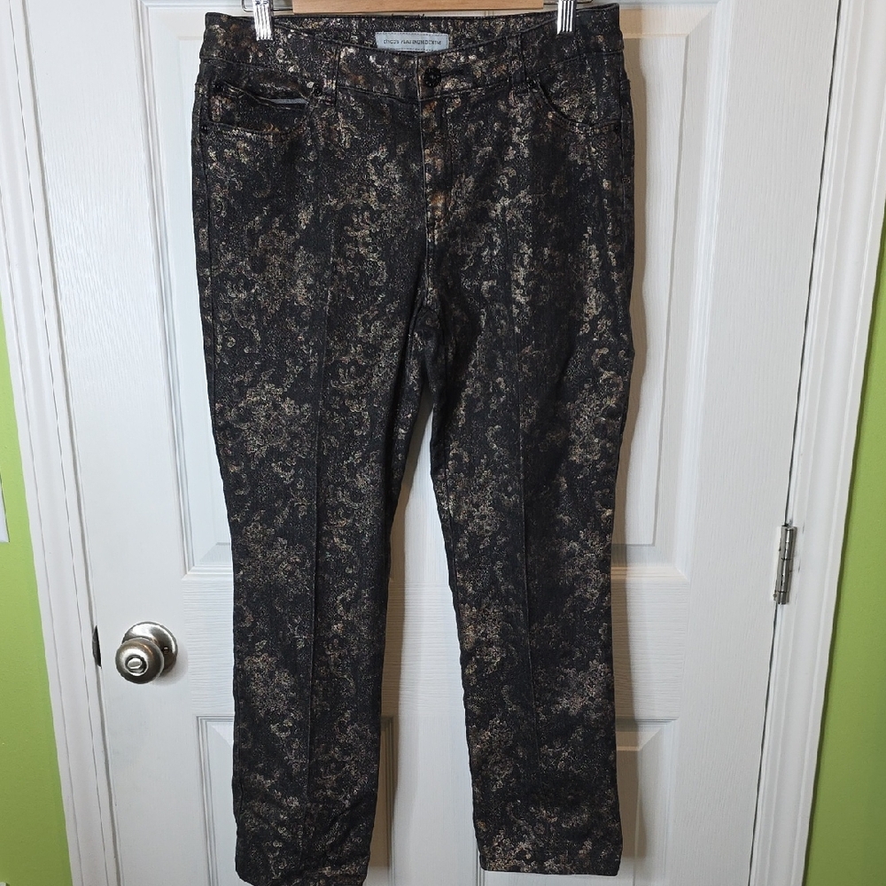Chico's Platinum Denim Black With Gold All Over Print Chico's Size 1 (8 Med)